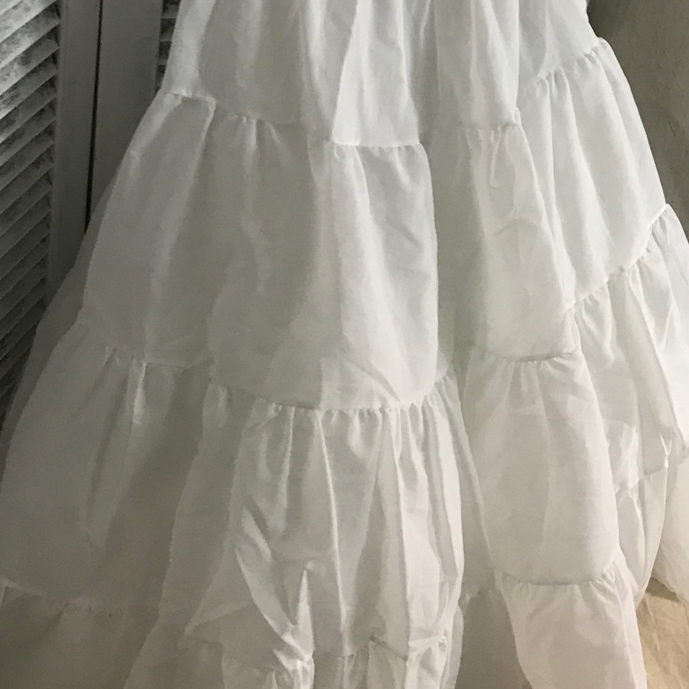 Tiered white crinoline full length maxi - Picture 2 of 8